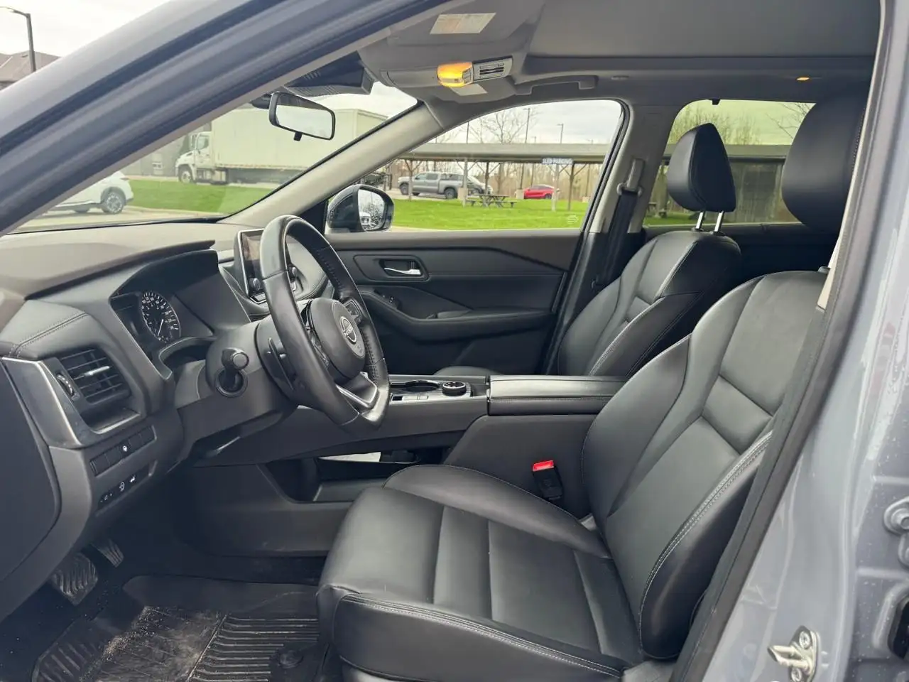 Nissan Rogue fotografie Nissan Rogue