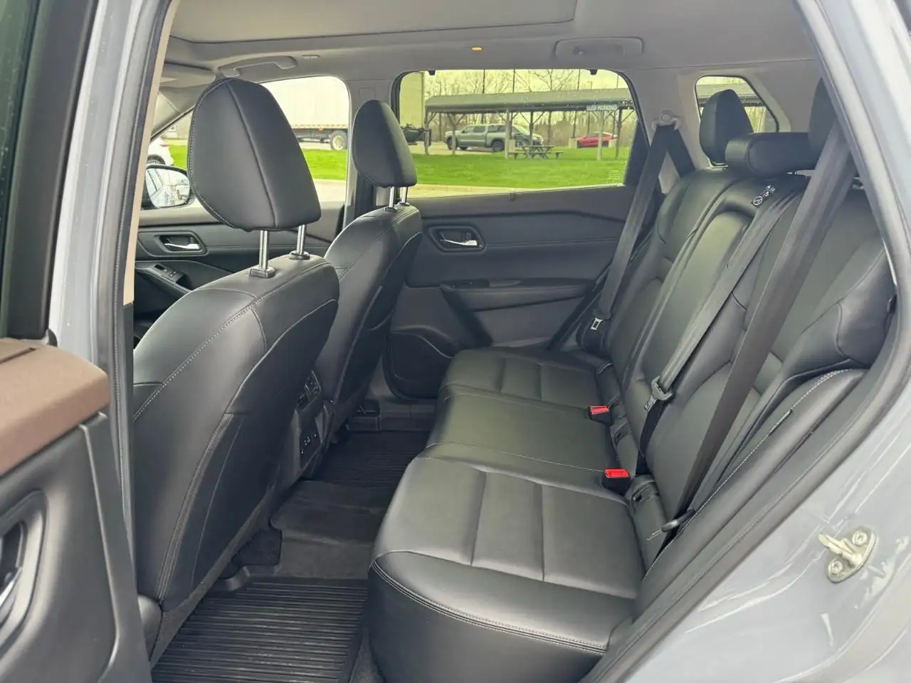 Nissan Rogue fotografie Nissan Rogue