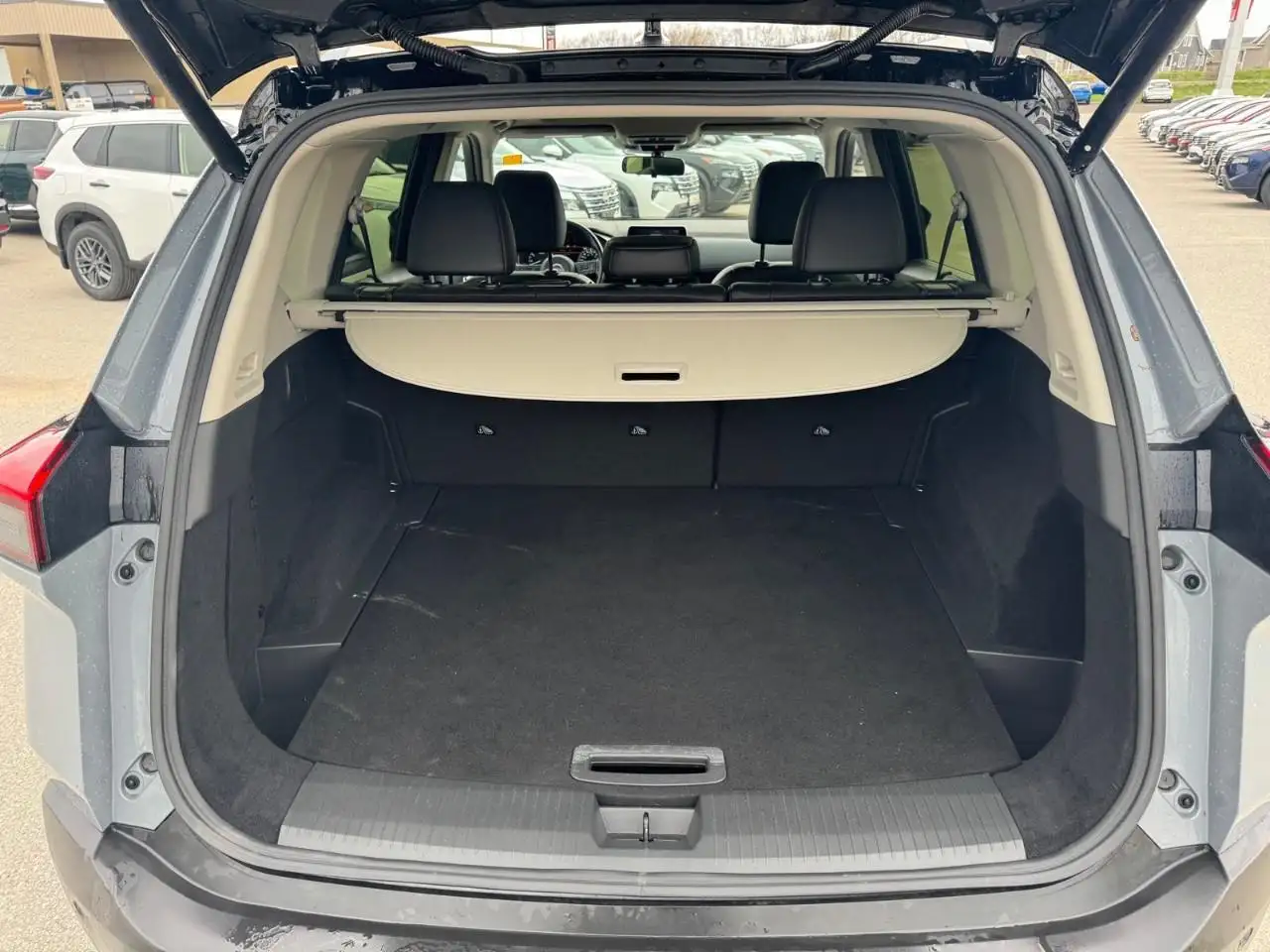 Nissan Rogue fotografie Nissan Rogue