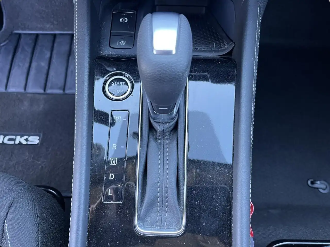 Nissan Kicks photo Nissan Kicks