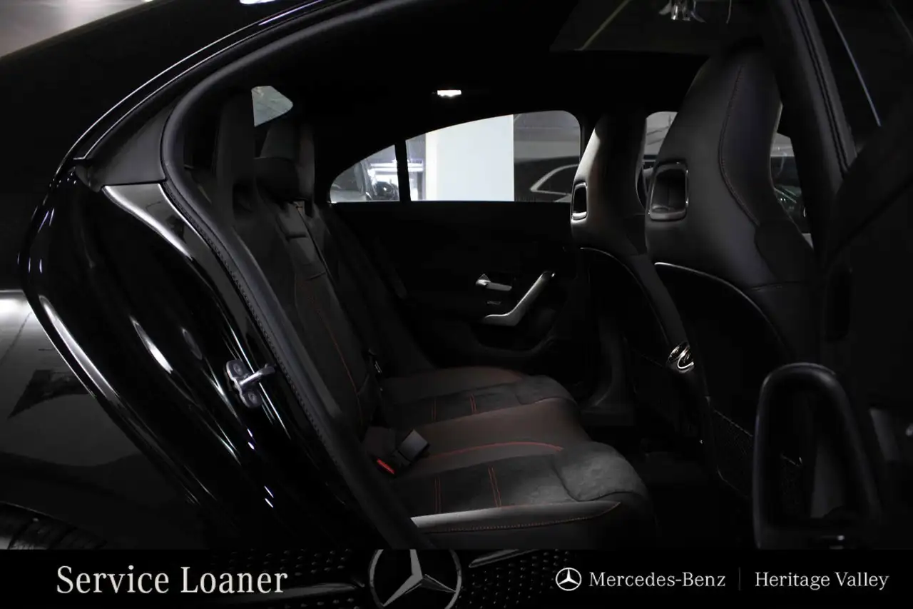 Mercedes-Benz CLA снимка Mercedes-Benz CLA