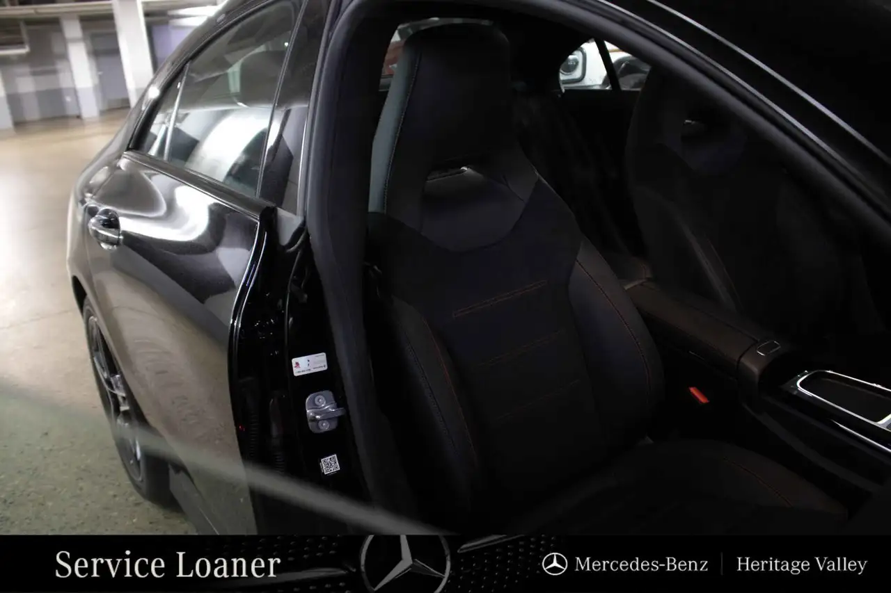Mercedes-Benz CLA снимка Mercedes-Benz CLA