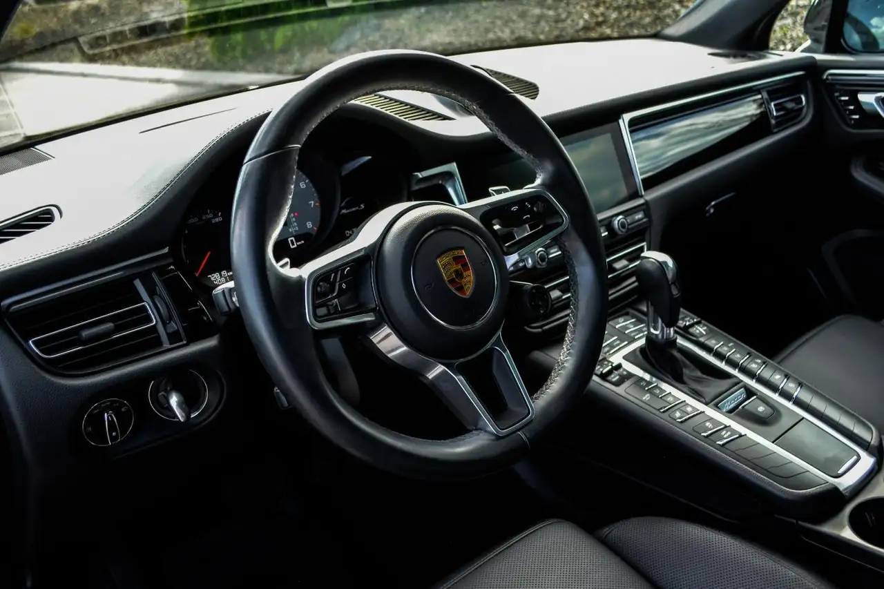 Porsche Macan снимка Porsche Macan