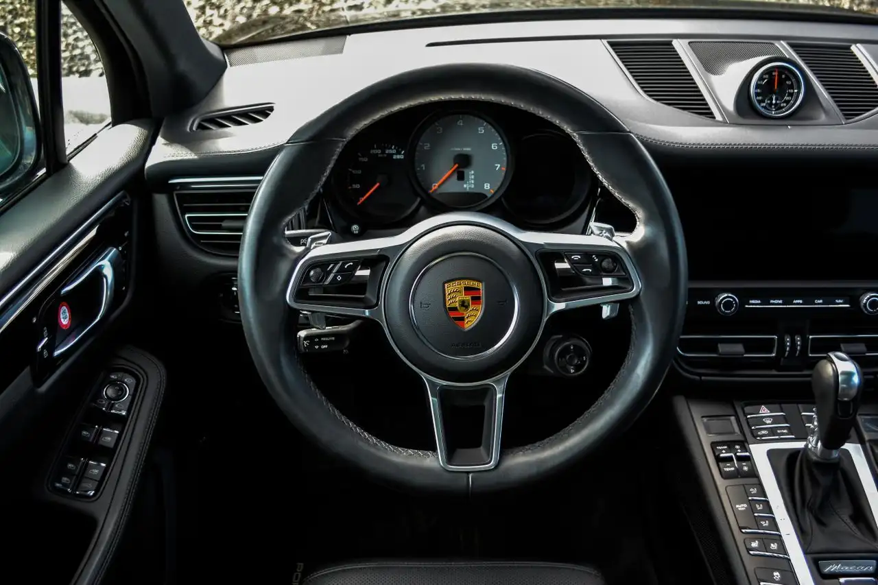 Porsche Macan снимка Porsche Macan