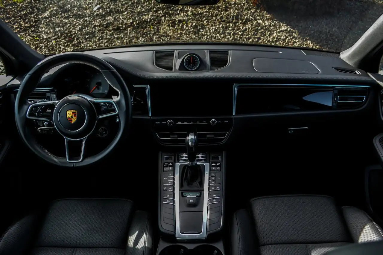 Porsche Macan снимка Porsche Macan