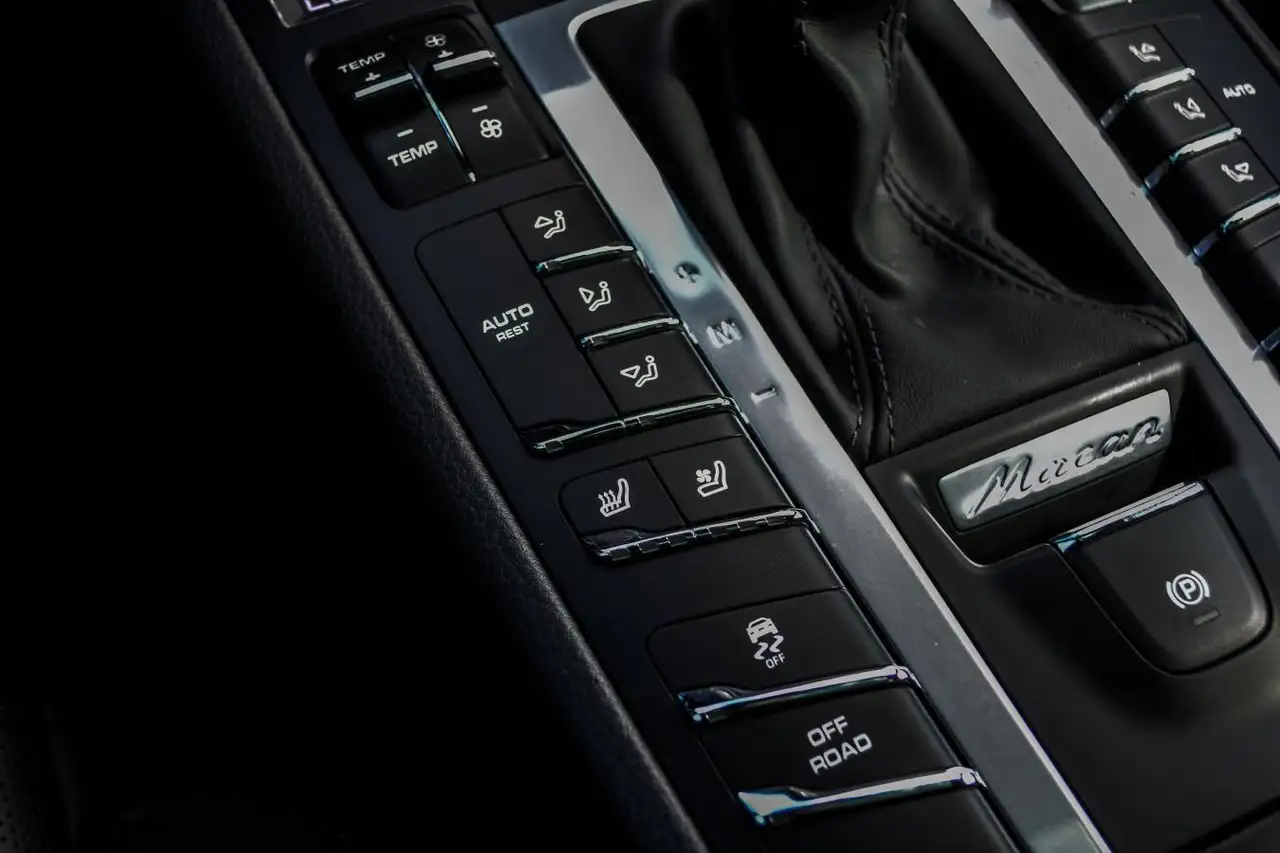 Porsche Macan снимка Porsche Macan