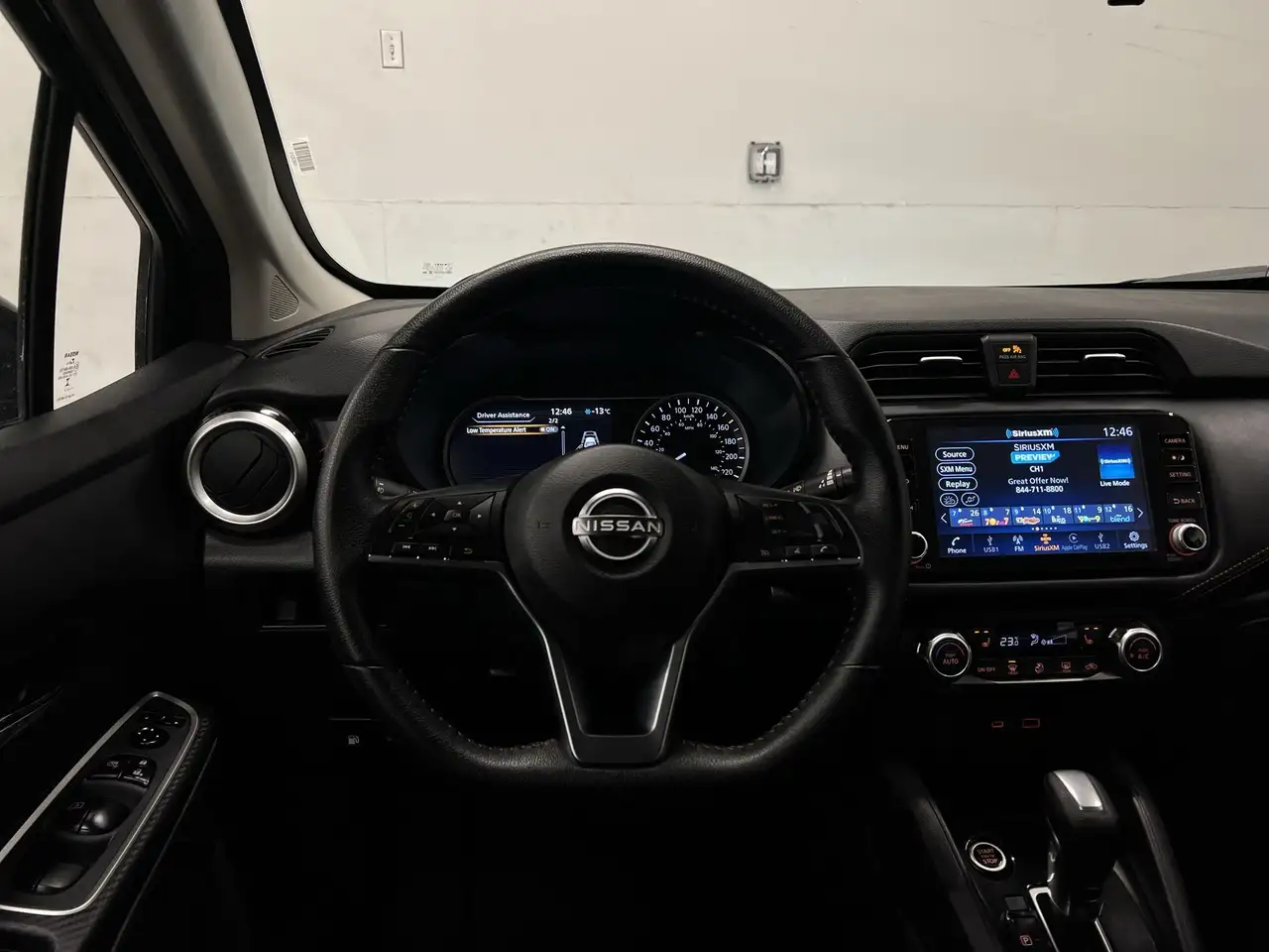 Nissan Versa снимка Nissan Versa
