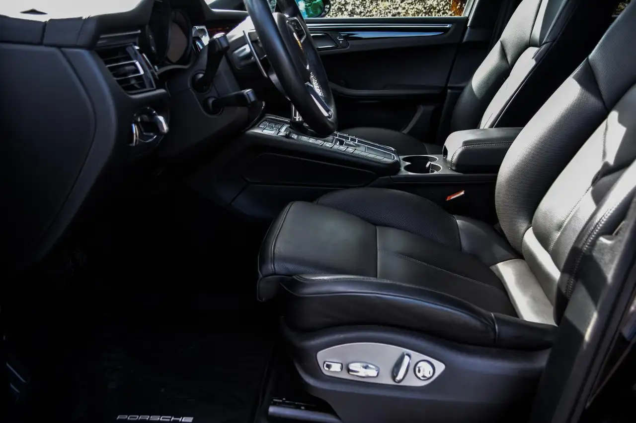 Porsche Macan снимка Porsche Macan