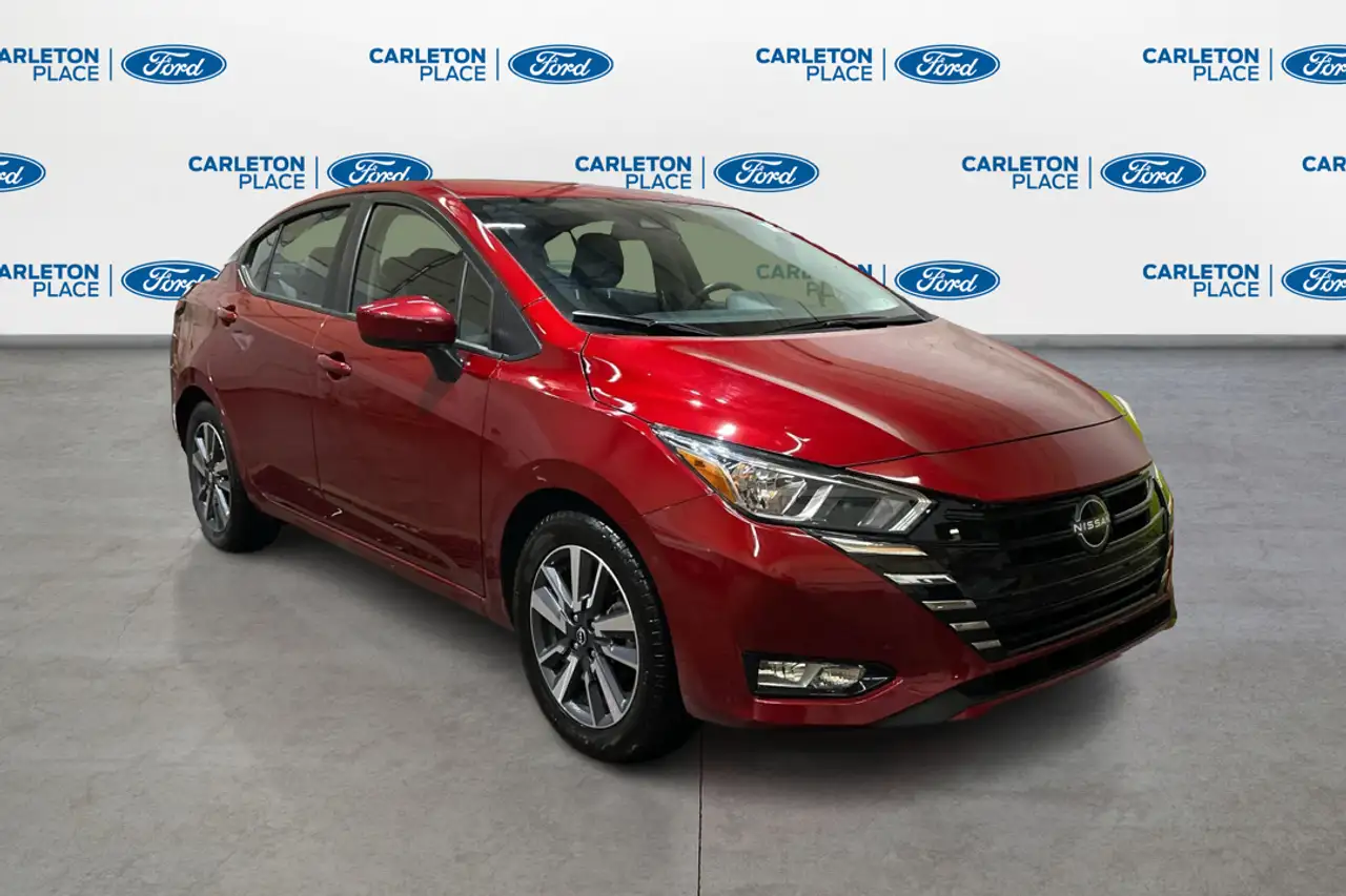 Nissan Versa fotografie Nissan Versa