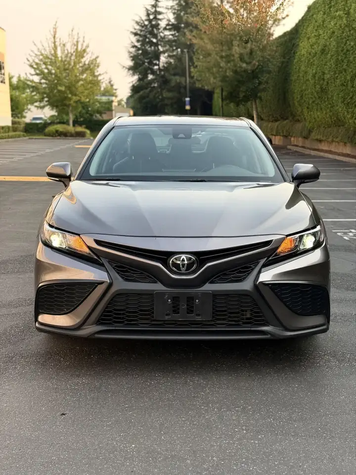 Toyota Camry снимка Toyota Camry