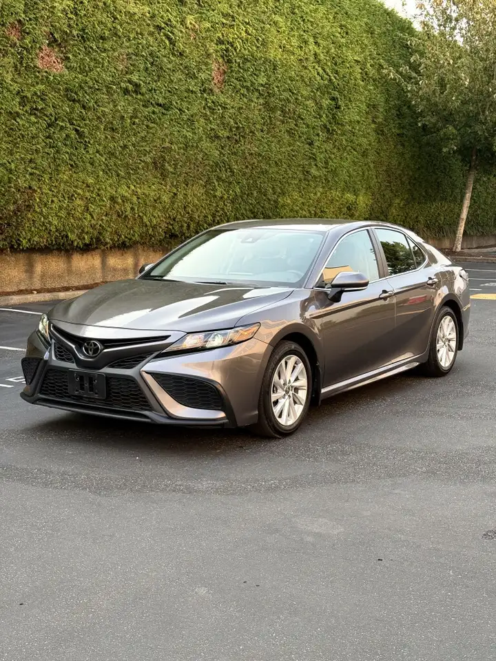 Toyota Camry снимка Toyota Camry