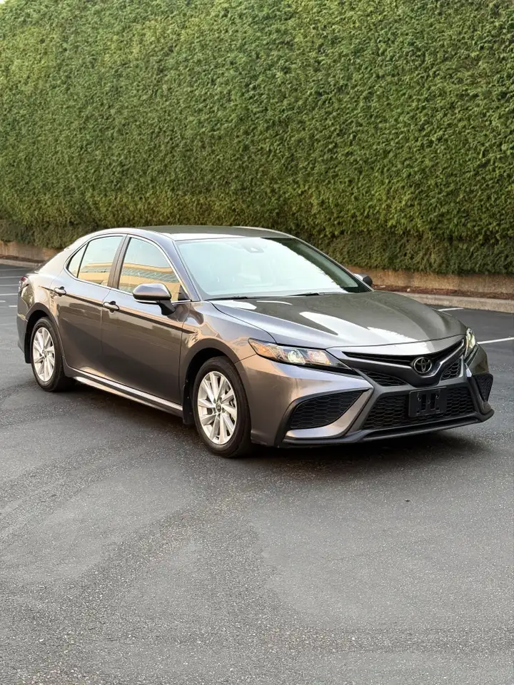 Toyota Camry снимка Toyota Camry