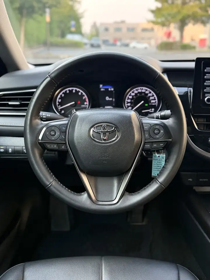 Toyota Camry снимка Toyota Camry