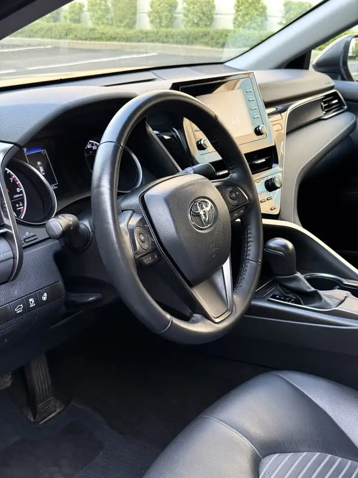 Toyota Camry снимка Toyota Camry