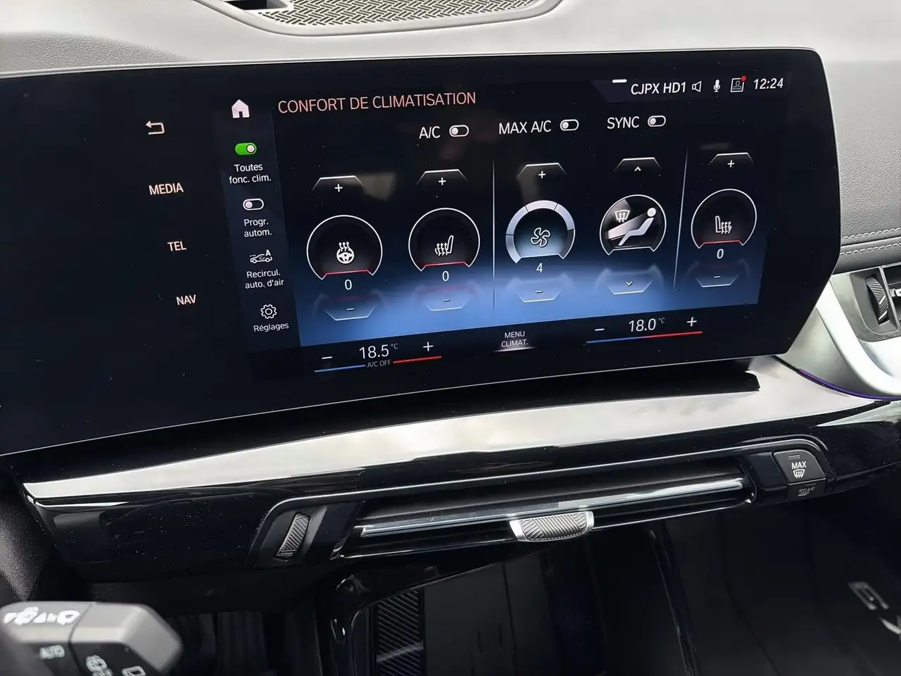 BMW X1 снимка BMW X1