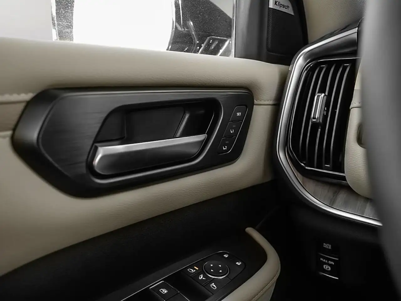 Nissan Armada fotografie Nissan Armada