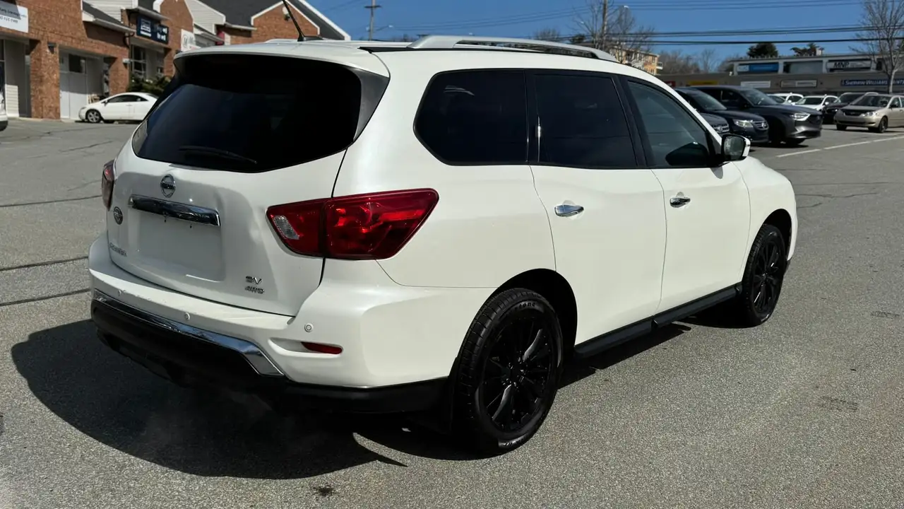 Nissan Pathfinder fotografie Nissan Pathfinder