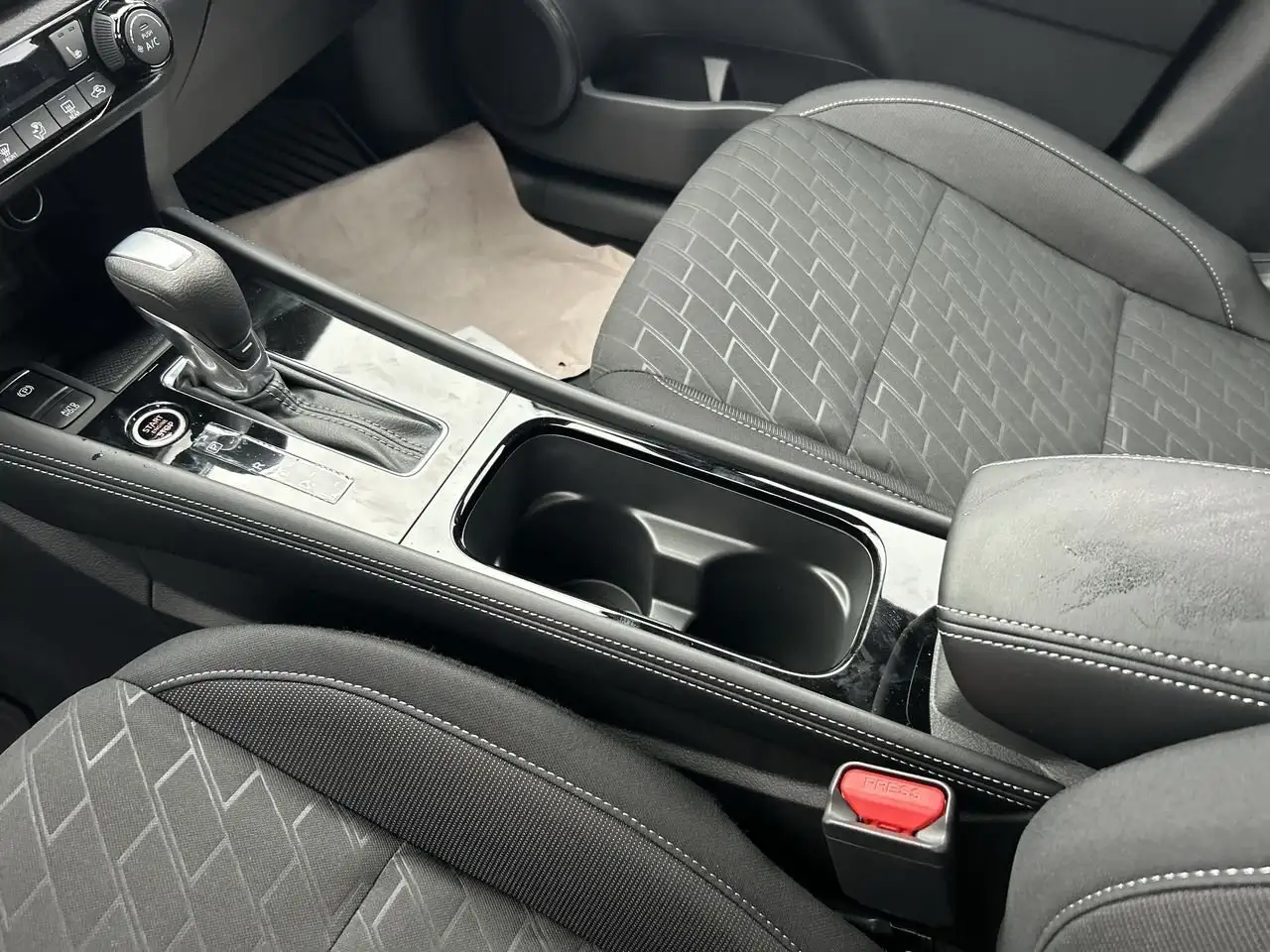 Nissan Kicks photo Nissan Kicks