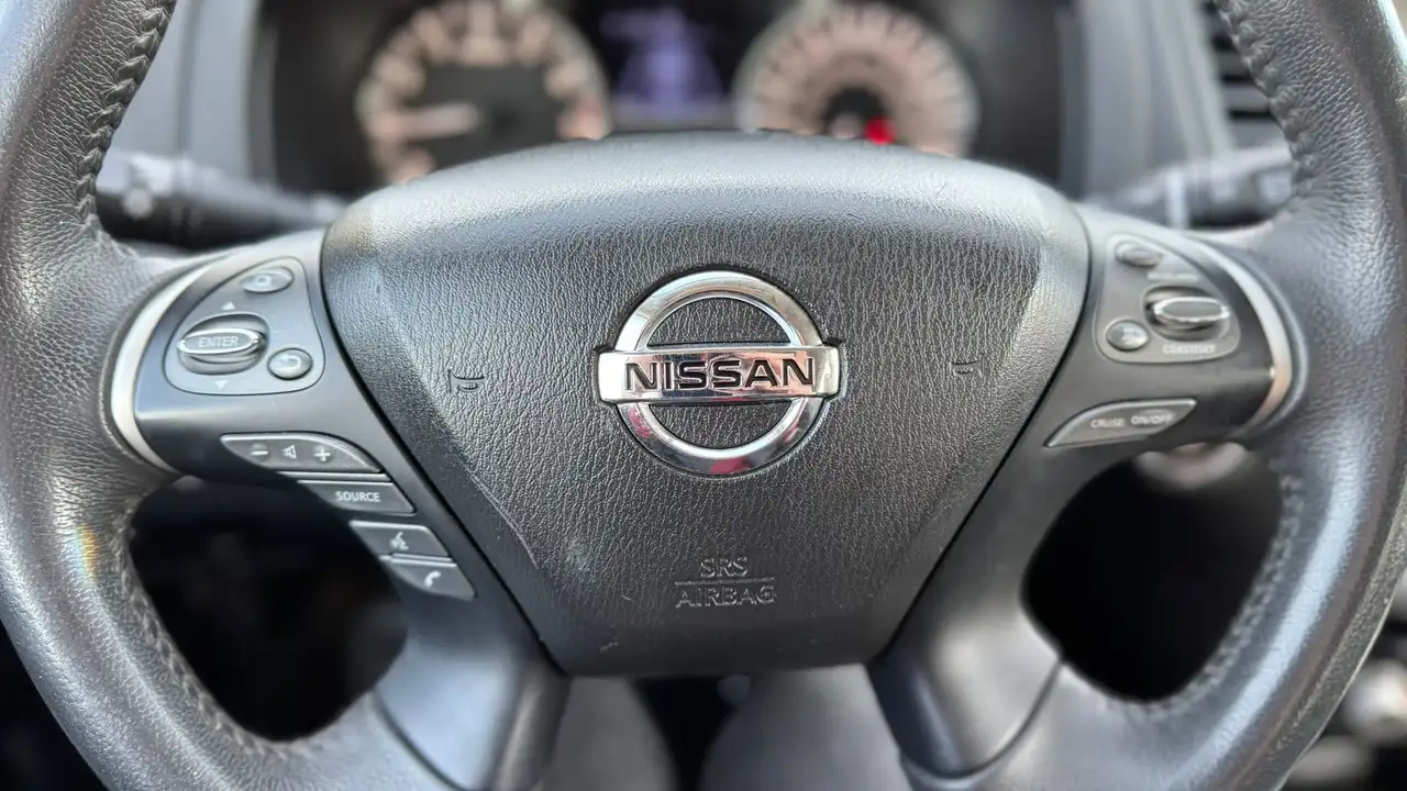 Nissan Pathfinder fotografie Nissan Pathfinder