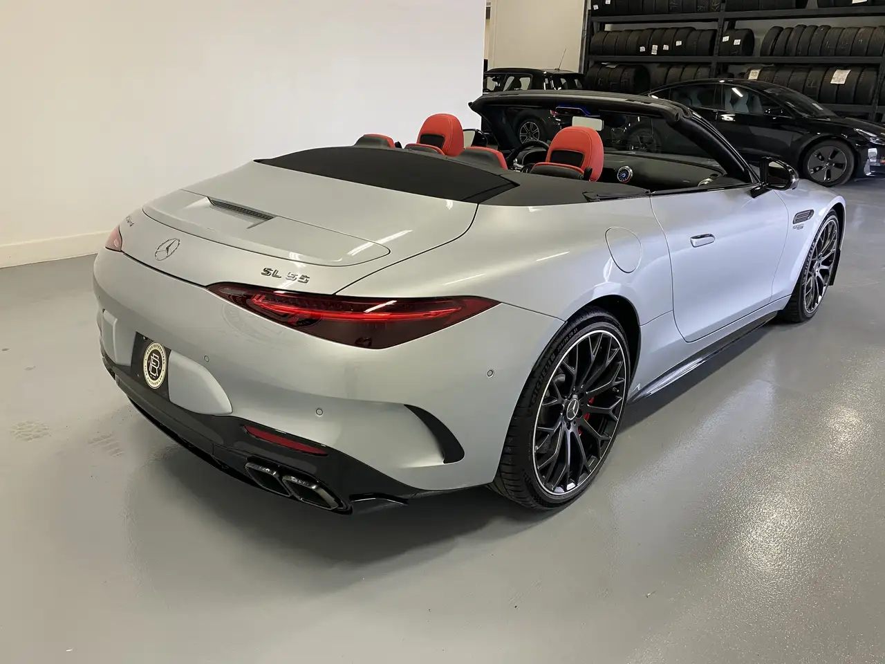 Mercedes-Benz SL снимка Mercedes-Benz SL