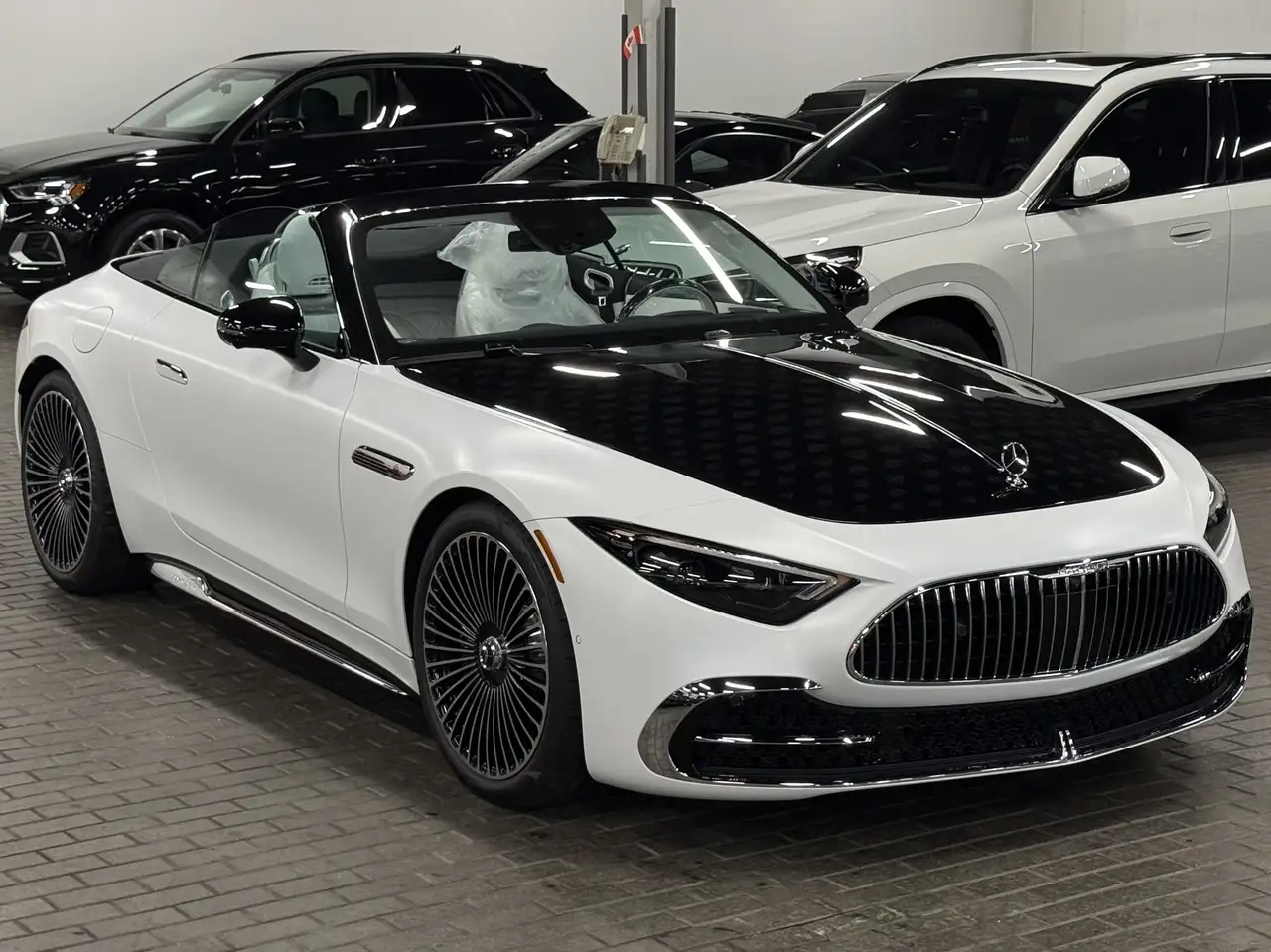 Mercedes-Benz SL снимка Mercedes-Benz SL