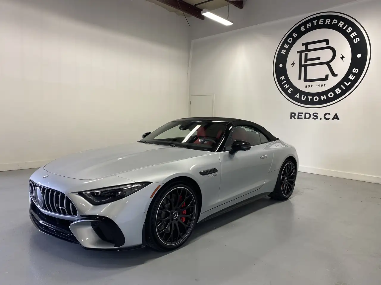 Mercedes-Benz SL снимка Mercedes-Benz SL