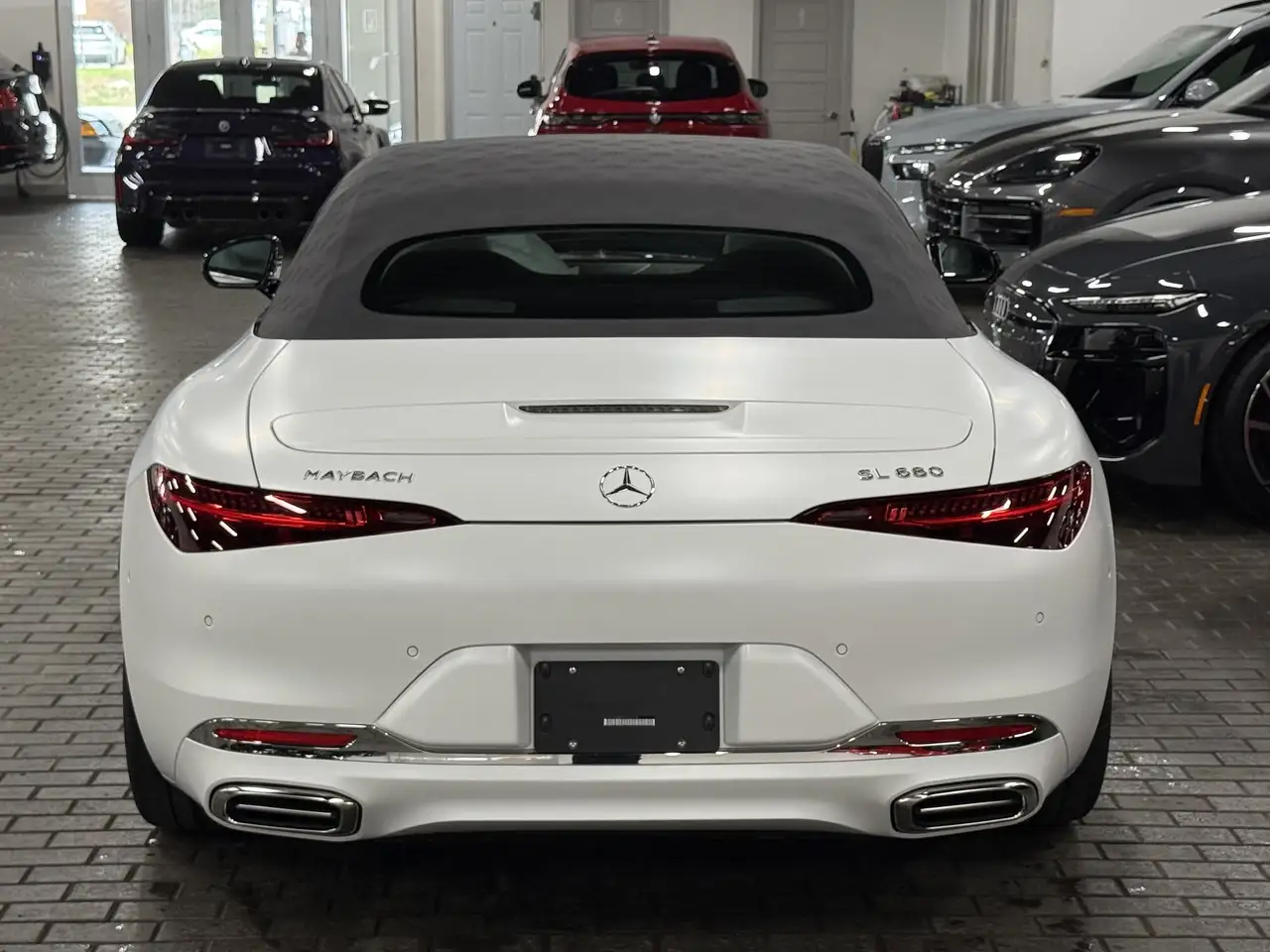 Mercedes-Benz SL снимка Mercedes-Benz SL