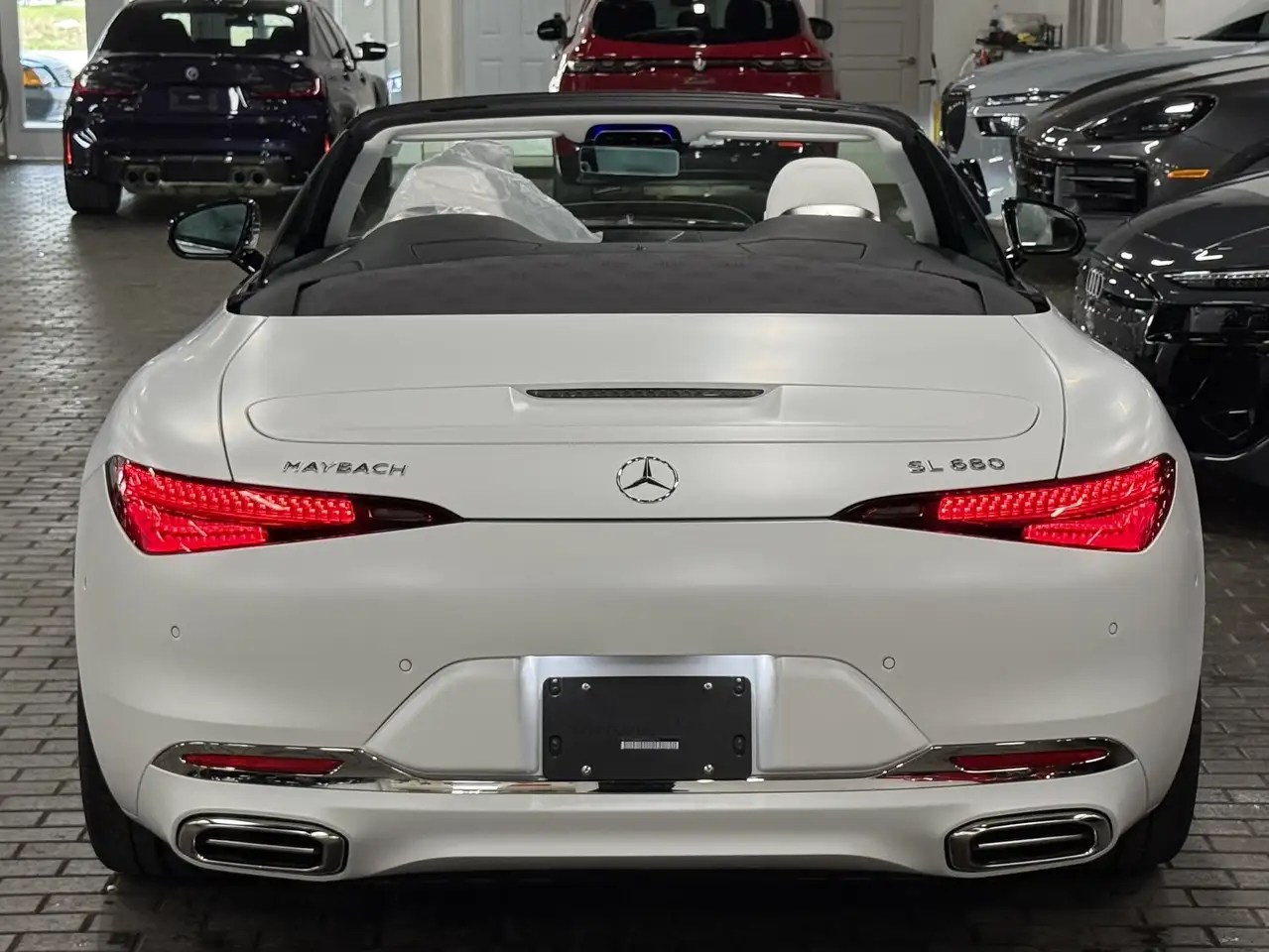 Mercedes-Benz SL снимка Mercedes-Benz SL