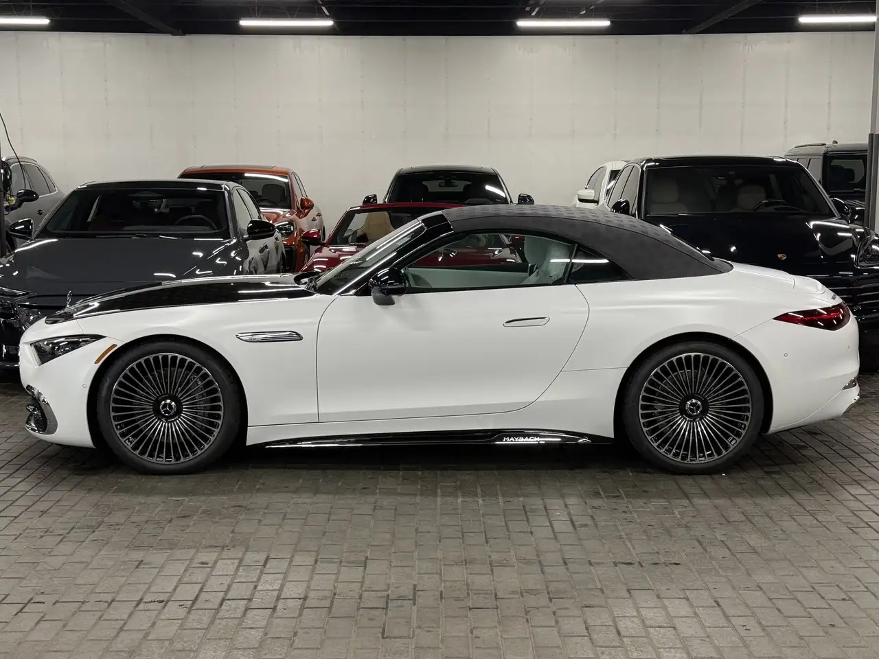 Mercedes-Benz SL снимка Mercedes-Benz SL