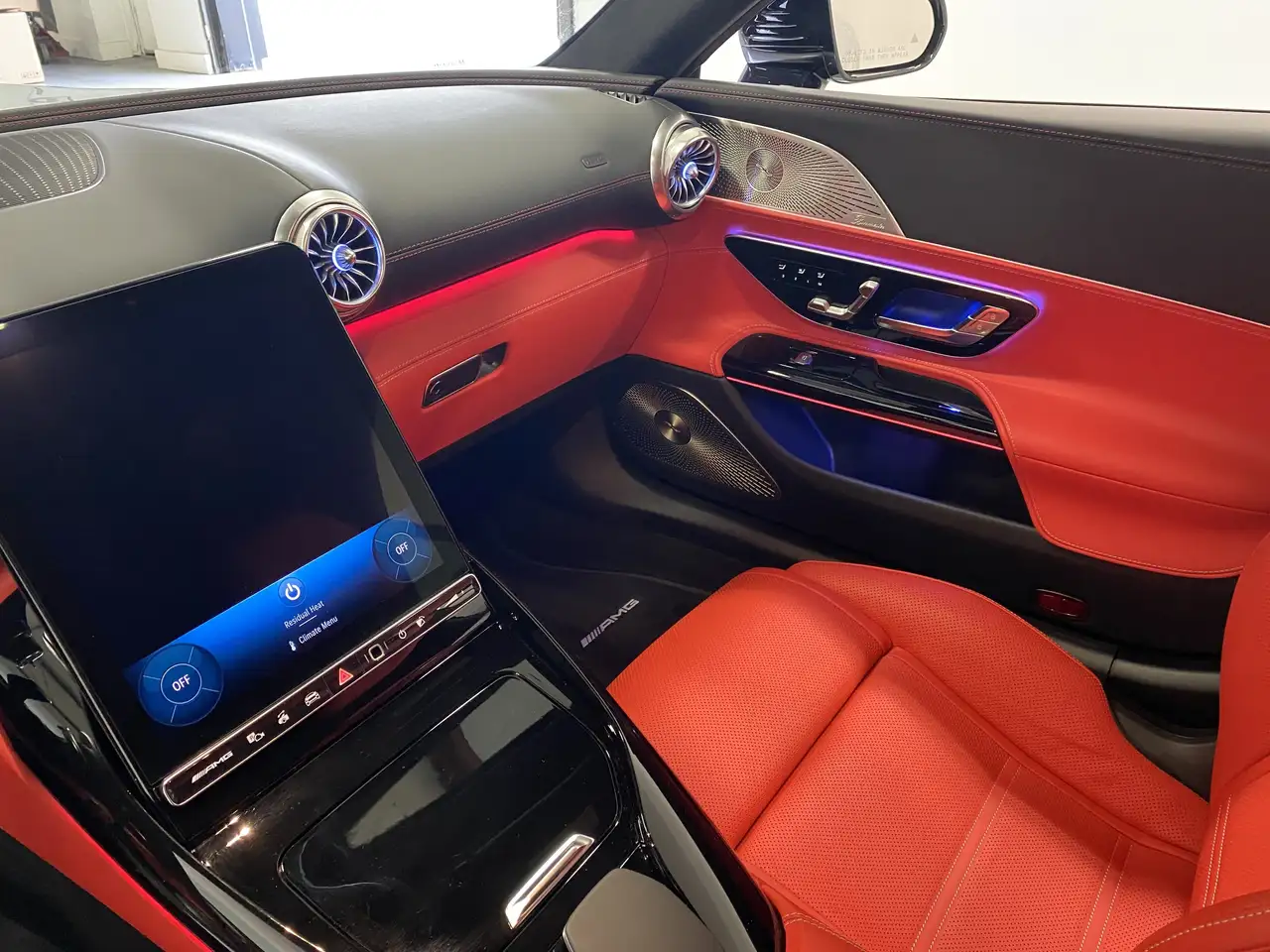 Mercedes-Benz SL снимка Mercedes-Benz SL