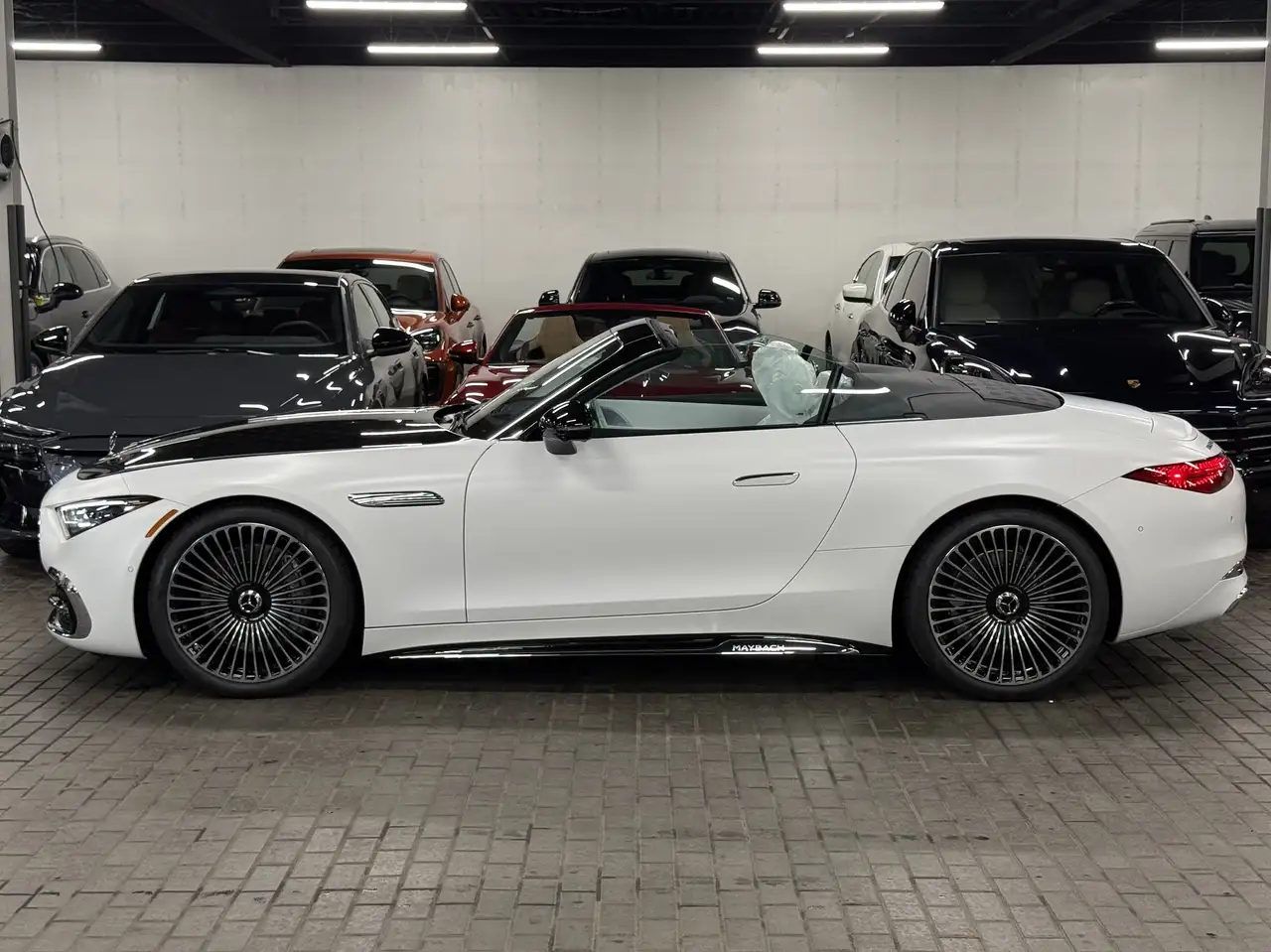 Mercedes-Benz SL снимка Mercedes-Benz SL