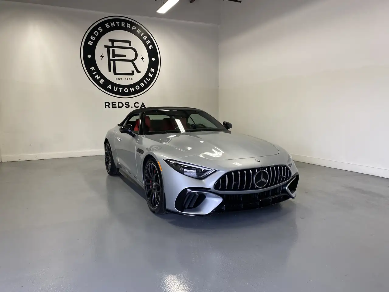 Mercedes-Benz SL снимка Mercedes-Benz SL