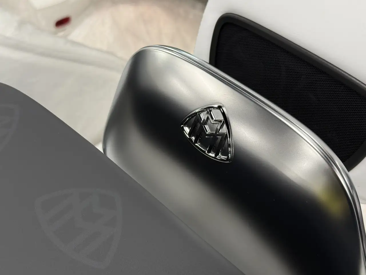 Mercedes-Benz SL снимка Mercedes-Benz SL