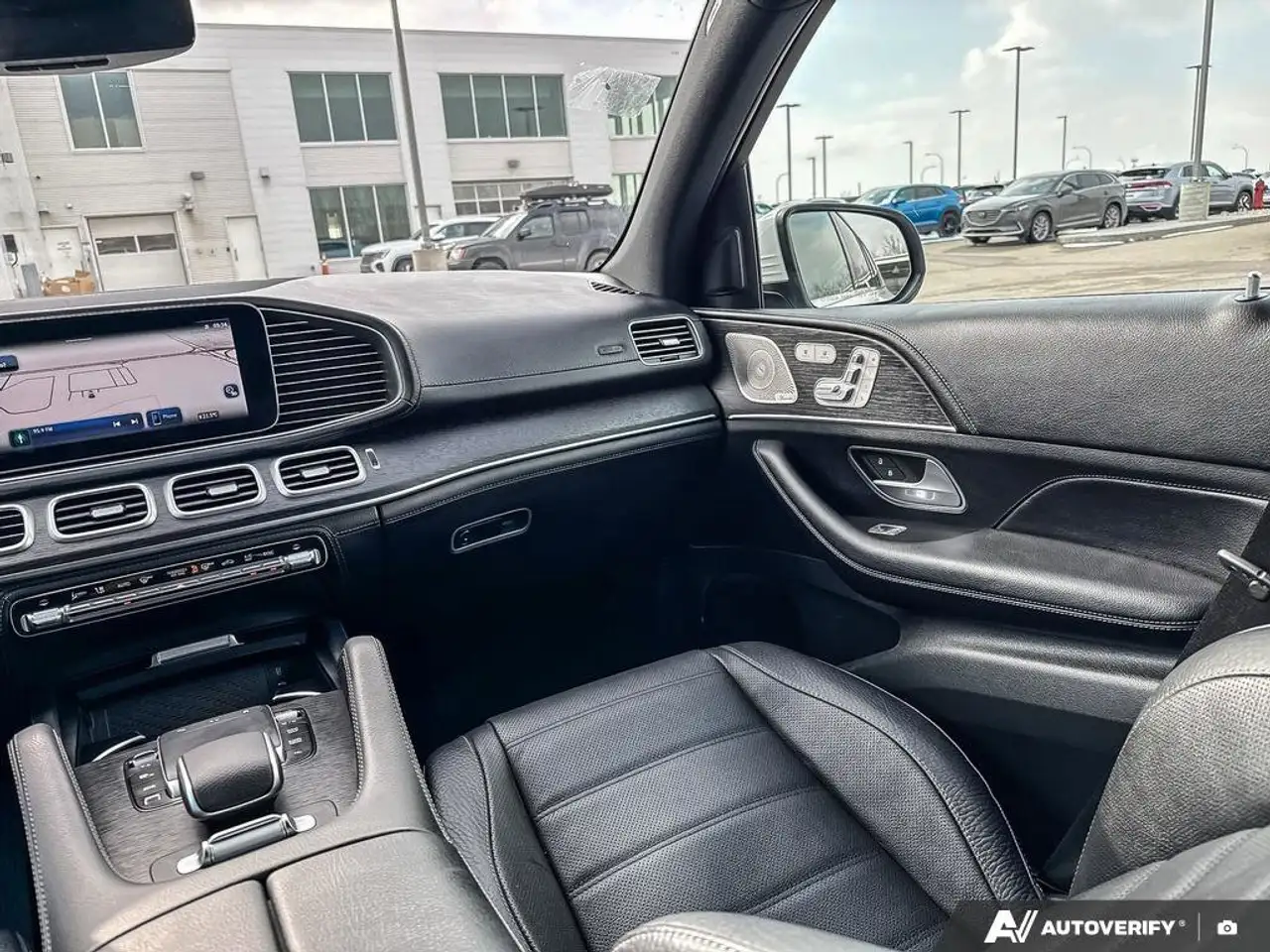 Mercedes-Benz GLS снимка Mercedes-Benz GLS