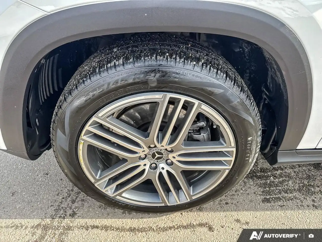 Mercedes-Benz GLS снимка Mercedes-Benz GLS