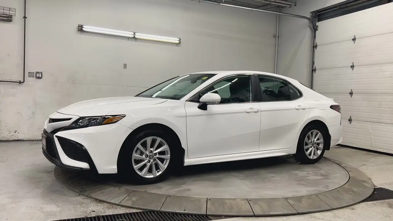 Toyota Camry снимка Toyota Camry