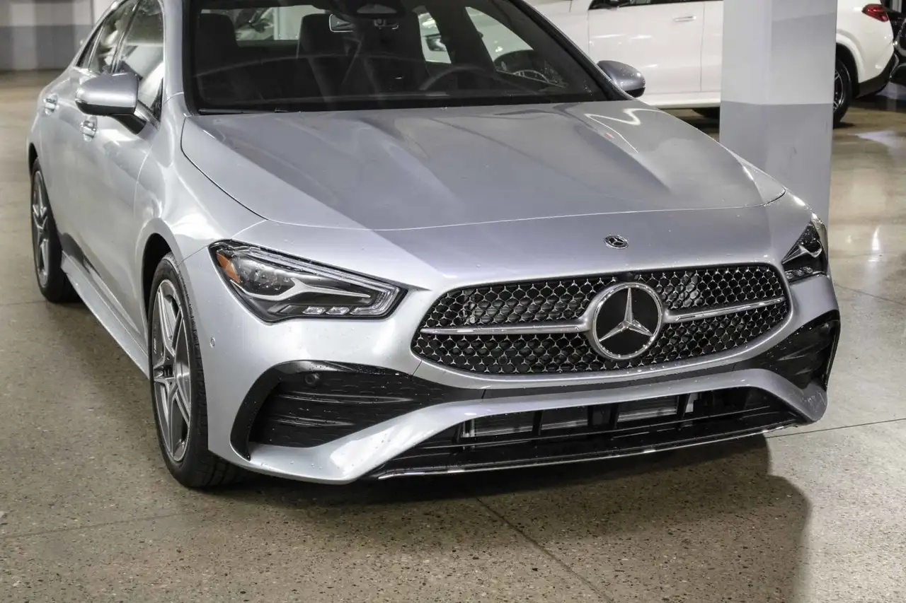 Mercedes-Benz CLA photo Mercedes-Benz CLA