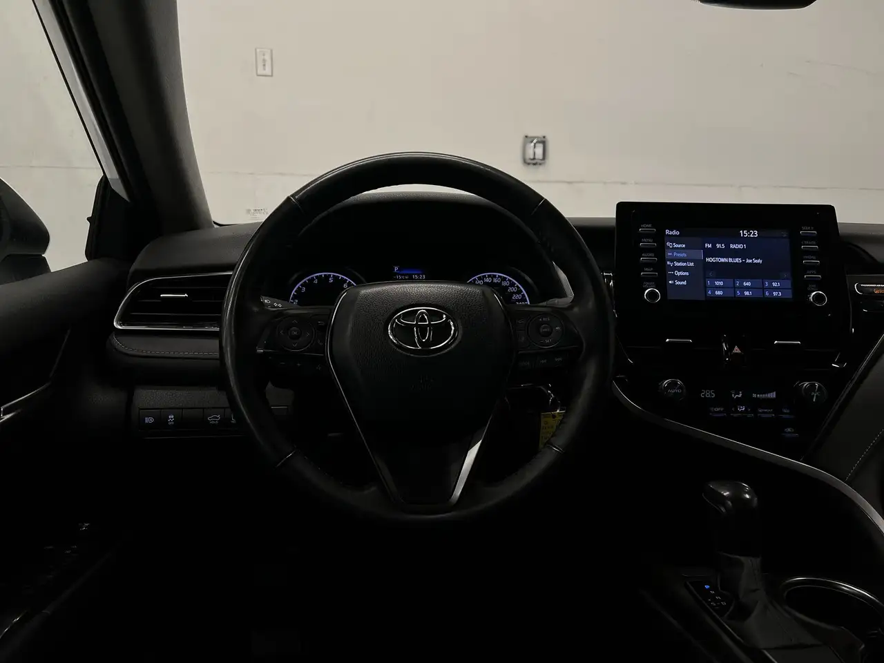 Toyota Camry снимка Toyota Camry