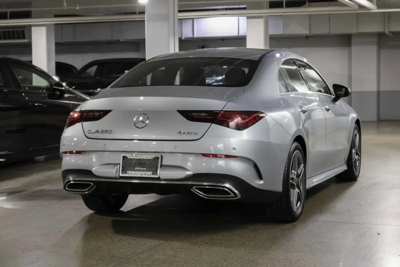 Mercedes-Benz CLA photo Mercedes-Benz CLA