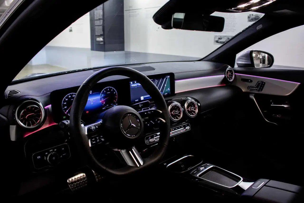Mercedes-Benz CLA photo Mercedes-Benz CLA
