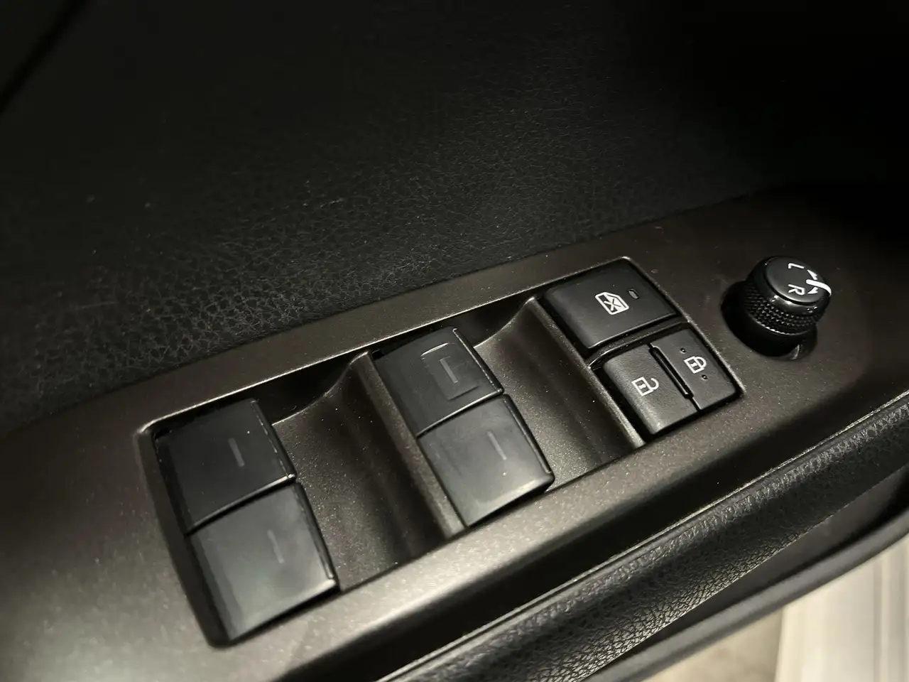 Toyota Camry снимка Toyota Camry