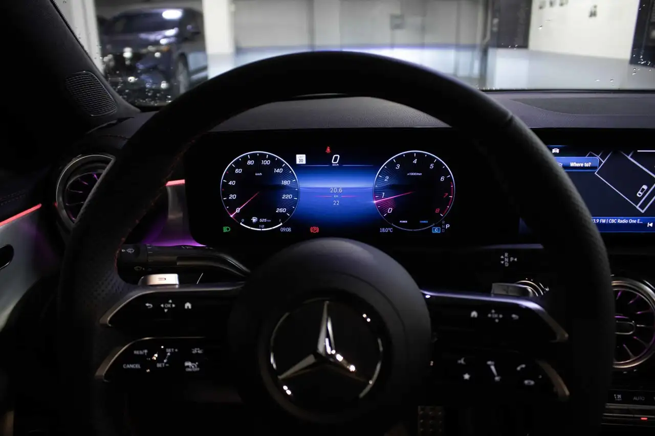 Mercedes-Benz CLA photo Mercedes-Benz CLA