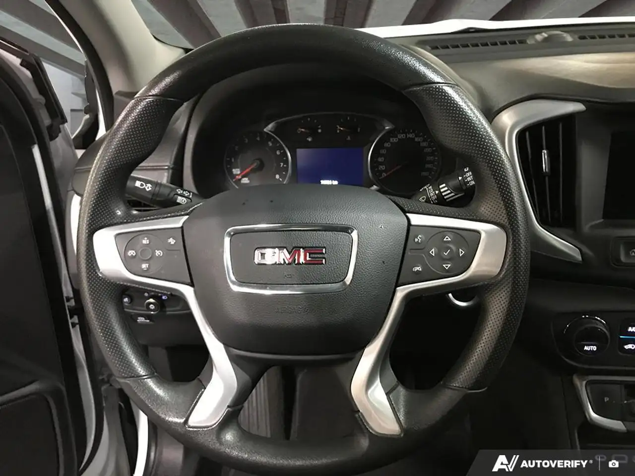 GMC Terrain снимка GMC Terrain