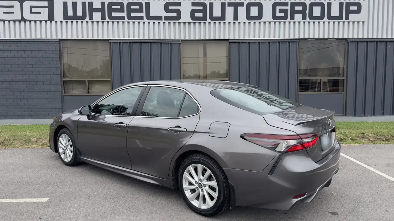 Toyota Camry снимка Toyota Camry
