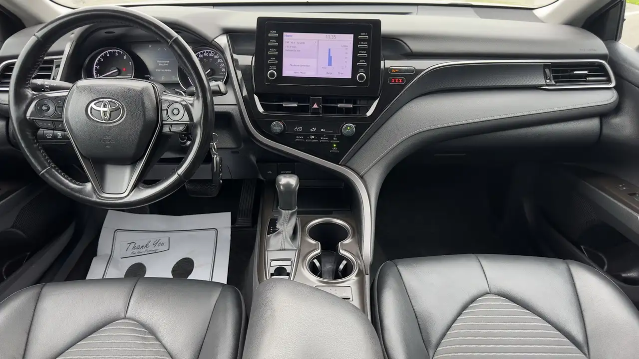 Toyota Camry снимка Toyota Camry