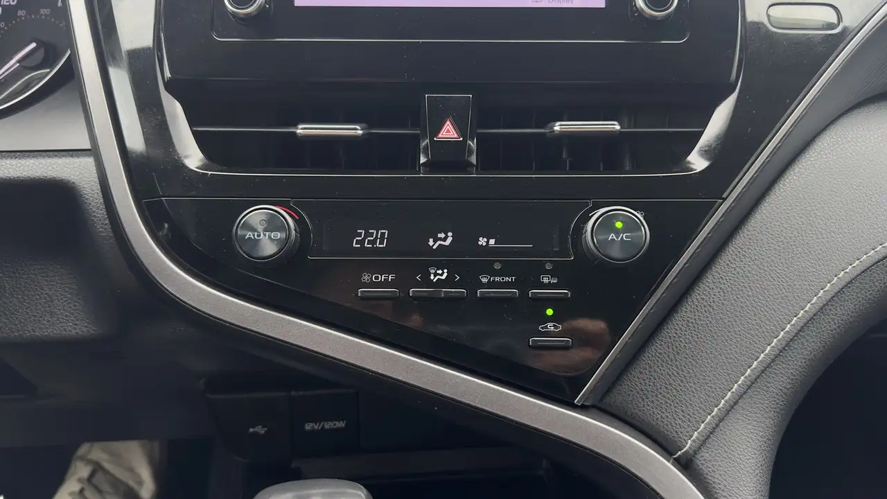 Toyota Camry снимка Toyota Camry