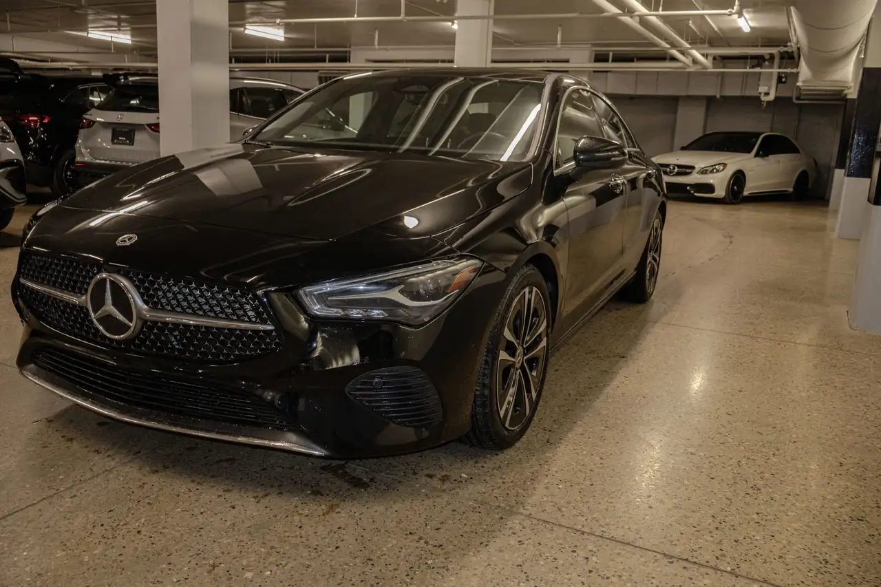 Mercedes-Benz CLA снимка Mercedes-Benz CLA