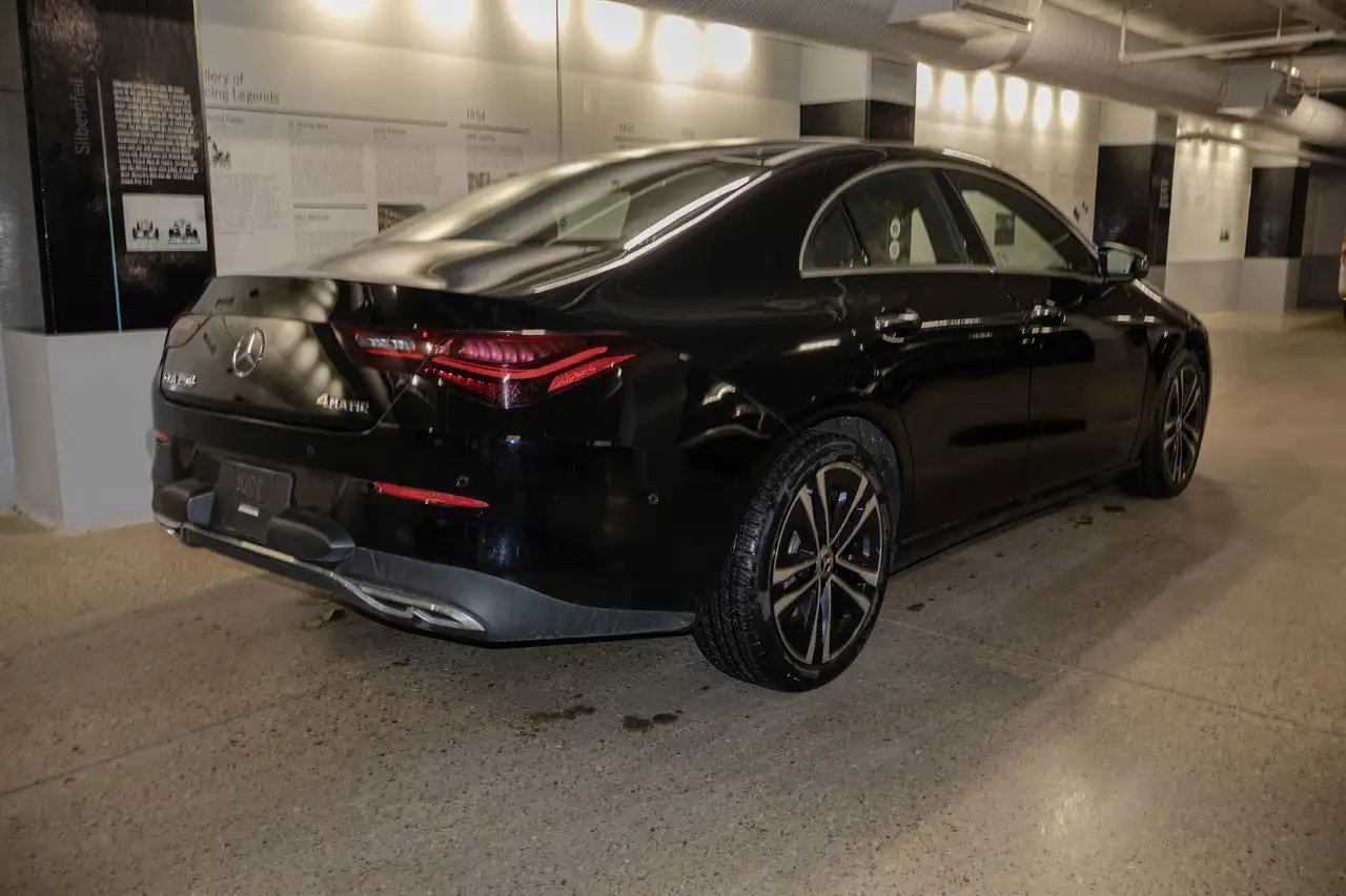 Mercedes-Benz CLA снимка Mercedes-Benz CLA