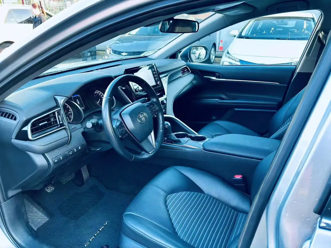 Toyota Camry photo Toyota Camry