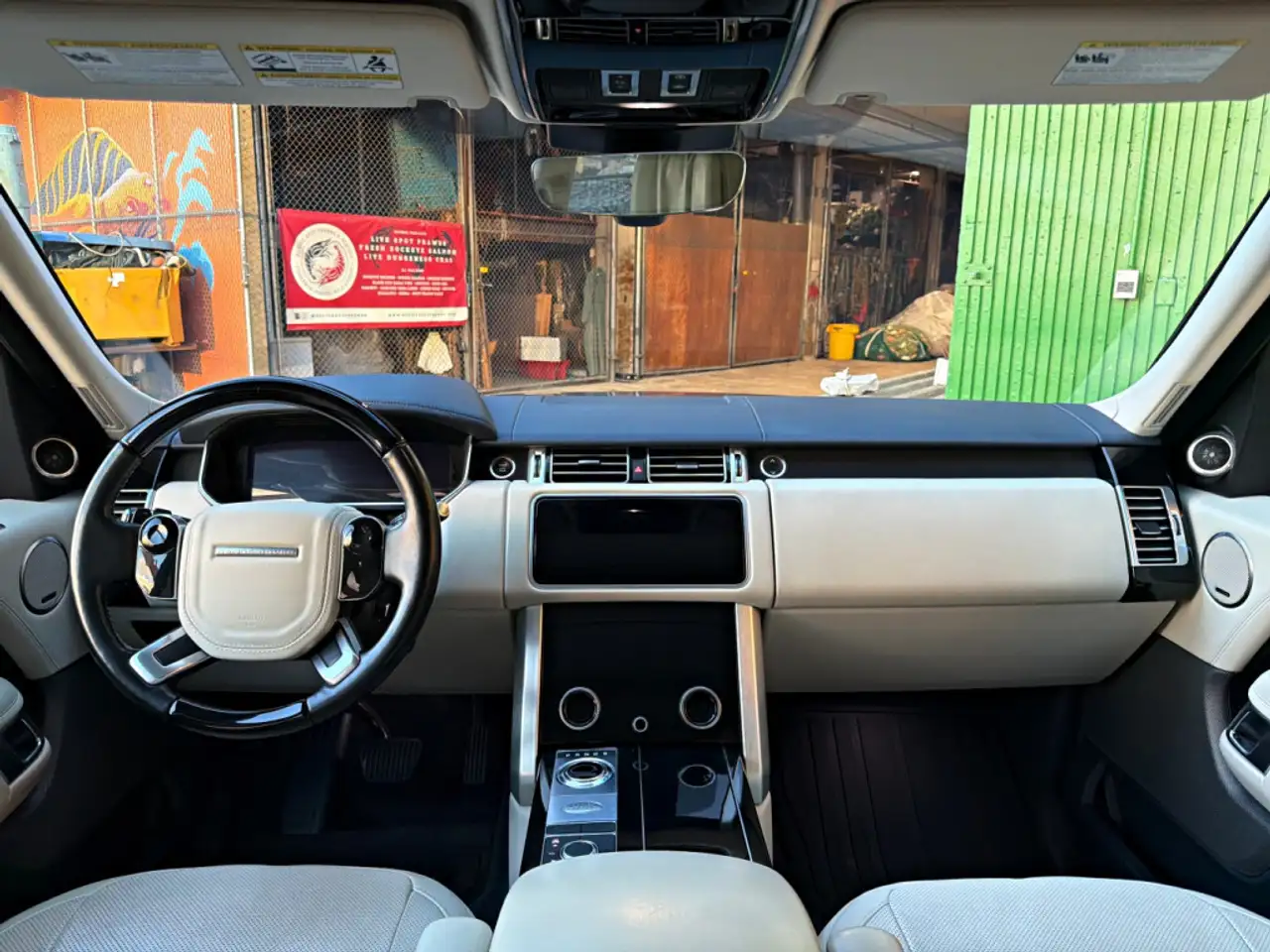 Land Rover Range Rover снимка Land Rover Range Rover